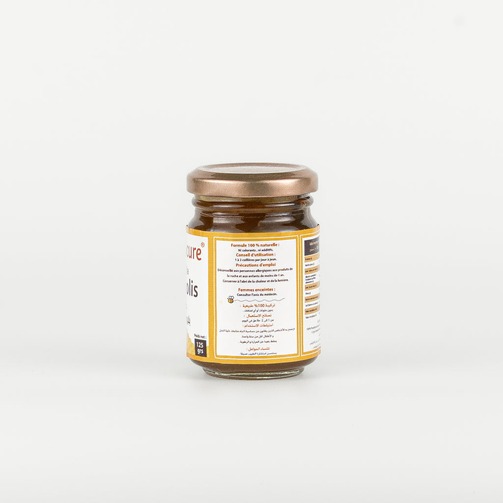 العسل مع البروبوليس